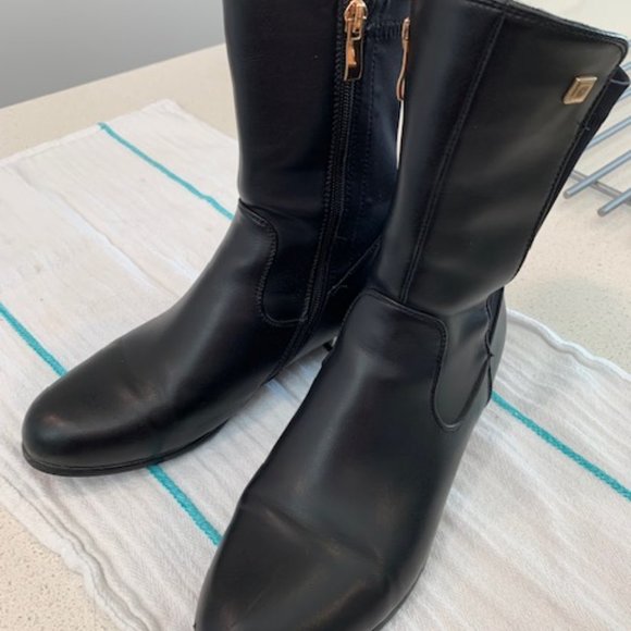 Codia Boots - Picture 3 of 3